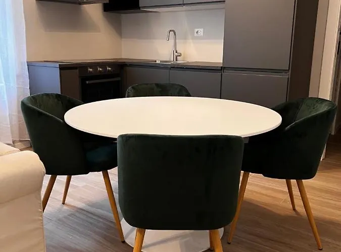 Velasca Pearl Apartment Milan